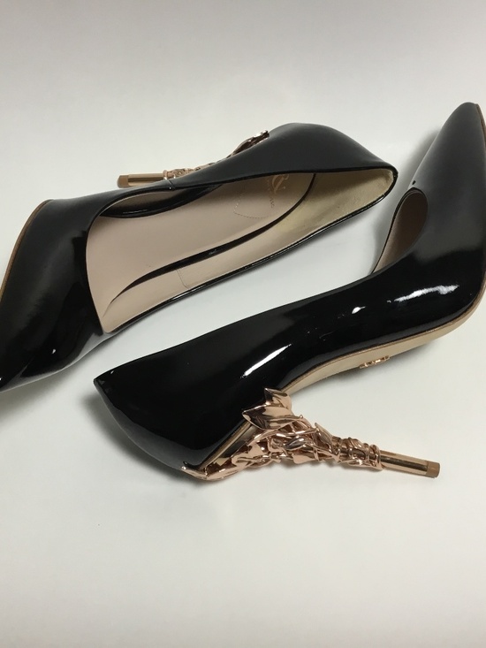 RALPH & RUSSO BLACK PATENT LEATHER EDEN PUMP SHOES